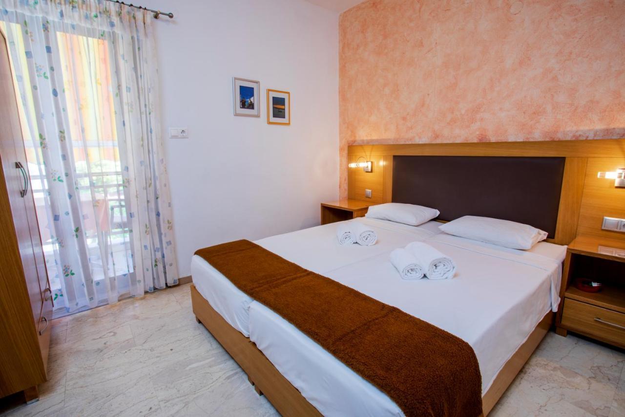 Maik Apartments Metamorfosi  Esterno foto