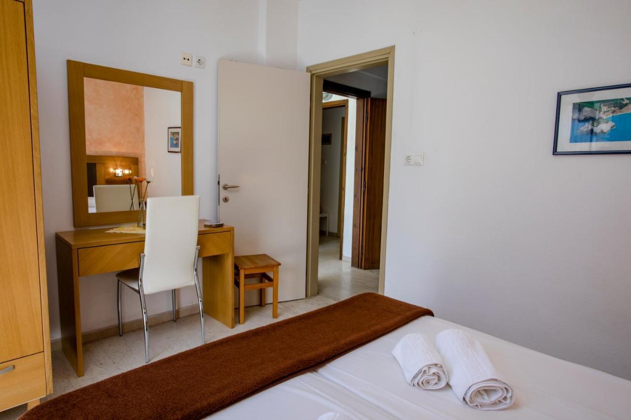 Maik Apartments Metamorfosi  Esterno foto